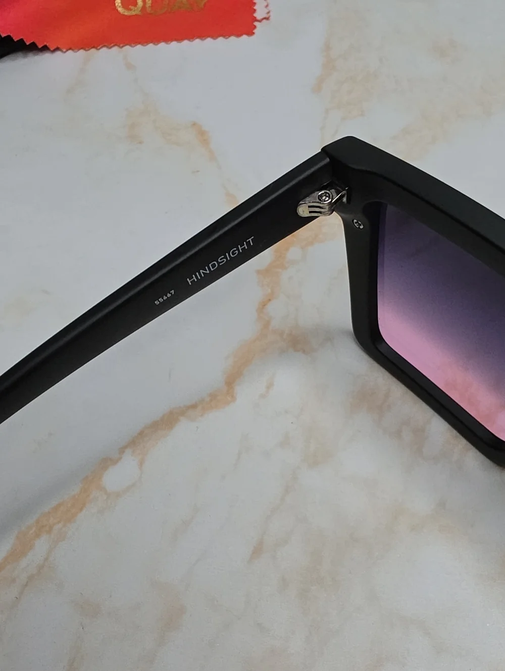 QUAY Hindsight Sunglasses Matte Black Frame Black Pink Fade Lens Shield NEW